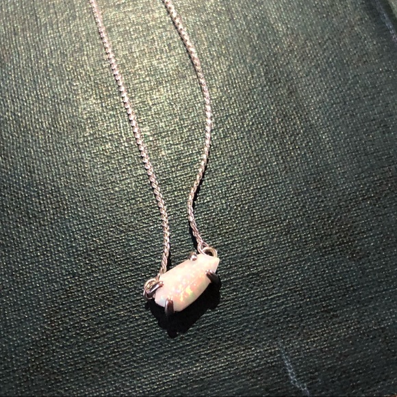 Kendra Scott Necklace - Picture 2 of 2